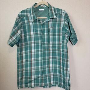 Columbia Men's Short Sleeve Teal Plaid Fishing Shirt Size M